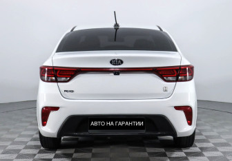 Подержанный автомобиль Kia Rio Sedan 2019 года (6 фото)