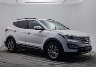 Подержанный автомобиль Hyundai Santa Fe 2013 года (7 фото)