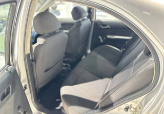 Подержанный автомобиль Chevrolet Aveo Sedan 2008 года (7 фото)