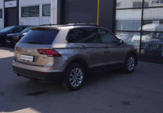 Подержанный автомобиль Volkswagen Tiguan 2020 года (5 фото)