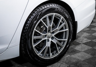 Подержанный автомобиль Audi A6 Sedan 2021 года (15 фото)