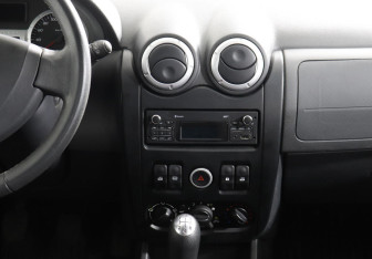 Подержанный автомобиль LADA (ВАЗ) Largus Wagon 2018 года (9 фото)