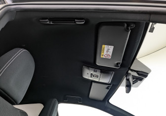 Подержанный автомобиль Toyota RAV4 2018 года (23 фото)