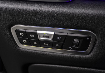 Подержанный автомобиль BMW X5 2019 года (28 фото)