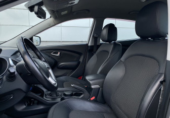 Подержанный автомобиль Hyundai ix35 2012 года (20 фото)