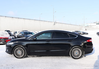 Подержанный автомобиль Ford Mondeo Sedan 2015 года (8 фото)