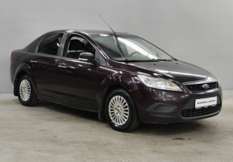 Подержанный автомобиль Ford Focus Sedan 2009 года (3 фото)