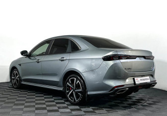 Подержанный автомобиль Kaiyi E5 2023 года (7 фото)
