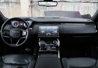 Подержанный автомобиль Land Rover Range Rover Sport 2022 года (13 фото)