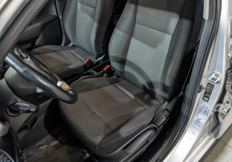 Подержанный автомобиль Kia Rio Hatchback 2021 года (18 фото)