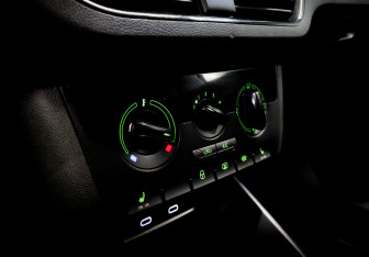 Подержанный автомобиль Skoda Rapid Liftback 2021 года (25 фото)