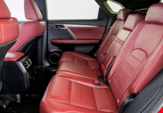 Подержанный автомобиль Lexus RX 2016 года (12 фото)