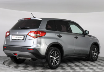 Подержанный автомобиль Suzuki Vitara 2015 года (5 фото)