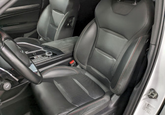 Подержанный автомобиль Geely Tugella 2023 года (14 фото)