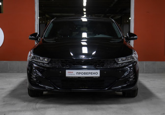 Подержанный автомобиль Kia K5 2020 года (2 фото)