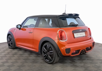 Подержанный автомобиль MINI Hatch 2019 года (7 фото)