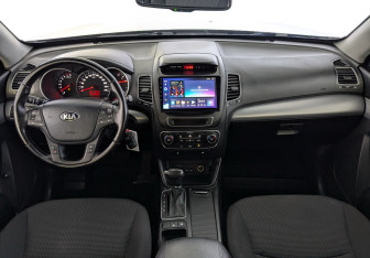 Подержанный автомобиль Kia Sorento 2014 года (25 фото)