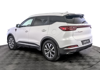 Подержанный автомобиль Chery Tiggo 7 Pro Max 2023 года (7 фото)