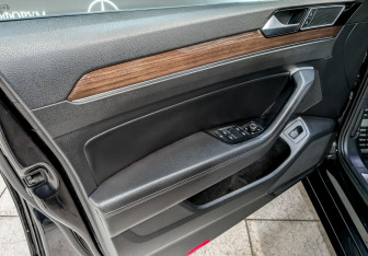 Подержанный автомобиль Volkswagen Passat Sedan 2018 года (19 фото)