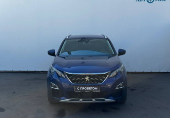 Подержанный автомобиль Peugeot 3008 2017 года (2 фото)