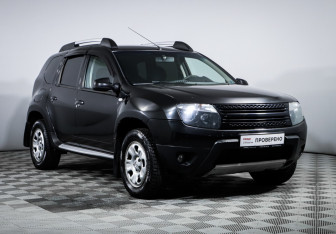 Подержанный автомобиль Renault Duster 2013 года (3 фото)