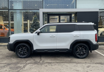 Подержанный автомобиль Haval H3 2024 года (8 фото)