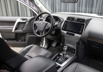 Подержанный автомобиль Toyota Land Cruiser Prado 2022 года (11 фото)