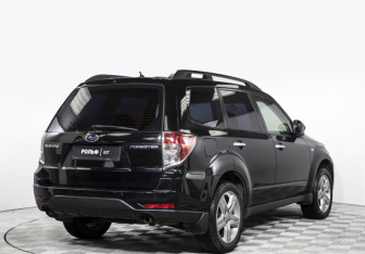 Подержанный автомобиль Subaru Forester Suv 2008 года (5 фото)
