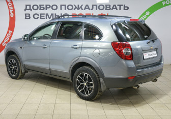 Подержанный автомобиль Chevrolet Captiva 2013 года (6 фото)