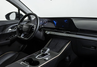 Подержанный автомобиль Omoda C5 2024 года (9 фото)