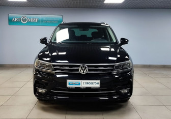 Подержанный автомобиль Volkswagen Tiguan 2018 года (2 фото)