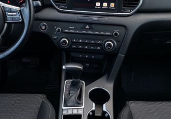 Подержанный автомобиль Kia Sportage 2020 года (13 фото)