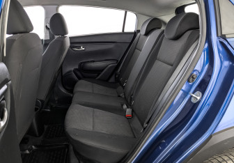 Подержанный автомобиль Kia Rio Hatchback 2021 года (17 фото)