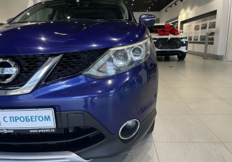 Подержанный автомобиль Nissan Qashqai 2014 года (9 фото)