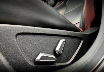 Подержанный автомобиль Geely Coolray 2022 года (22 фото)