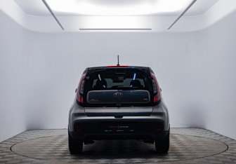 Подержанный автомобиль Kia Soul 2018 года (4 фото)