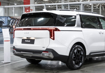 Новый Kia Carnival 2026 (7 фото)