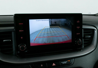 Подержанный автомобиль Kia Ceed Hatchback 2020 года (8 фото)