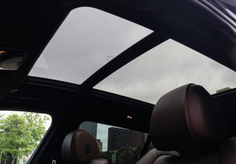 Подержанный автомобиль BMW X7 2019 года (21 фото)