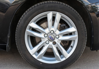Подержанный автомобиль Volvo S60 2016 года (22 фото)