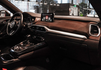 Подержанный автомобиль Mazda CX-9 2017 года (7 фото)