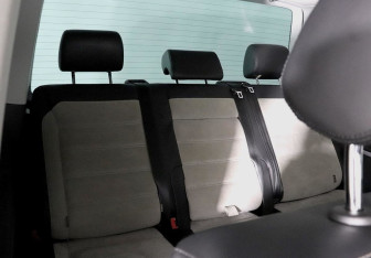 Подержанный автомобиль Volkswagen Multivan 2016 года (15 фото)