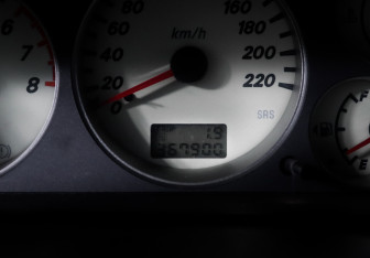 Подержанный автомобиль Mitsubishi Lancer Sedan 2005 года (11 фото)