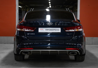 Подержанный автомобиль Kia Optima Sedan 2017 года (6 фото)