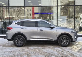 Подержанный автомобиль Haval F7 2021 года (4 фото)