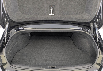 Подержанный автомобиль Infiniti Q60 Coupe 2020 года (10 фото)