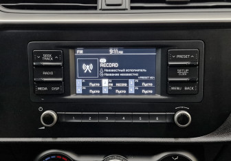 Подержанный автомобиль Kia Rio Sedan 2021 года (17 фото)