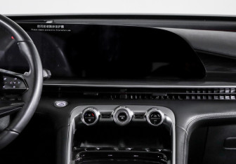 Подержанный автомобиль Exeed RX 2023 года (13 фото)