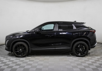 Подержанный автомобиль Omoda C5 2024 года (8 фото)