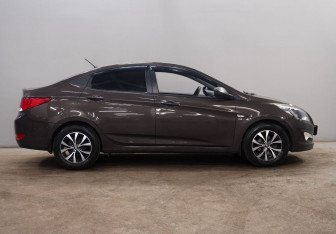 Подержанный автомобиль Hyundai Solaris Sedan 2016 года (4 фото)